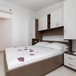 Apartment With Parking Space - 22017 *