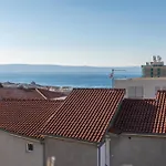 With Parking Space - 22017 Апартаменти Макарська