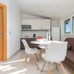 With Parking Space - 22017 Apartment Makarska