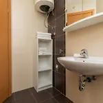 Apartment With Parking Space - 22017 Makarska