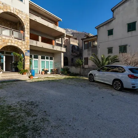 Apartmán With Parking Space - 22017