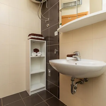 Apartamento With Parking Space - 22017 Makarska
