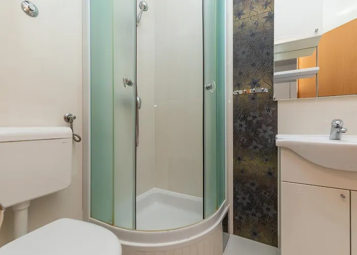 Apartment With Parking Space - 22017 *