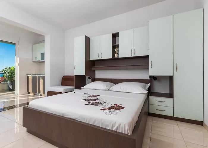 With Parking Space - 22017 Apartment *