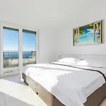 With Parking Space - 22017 * מאקרסקה