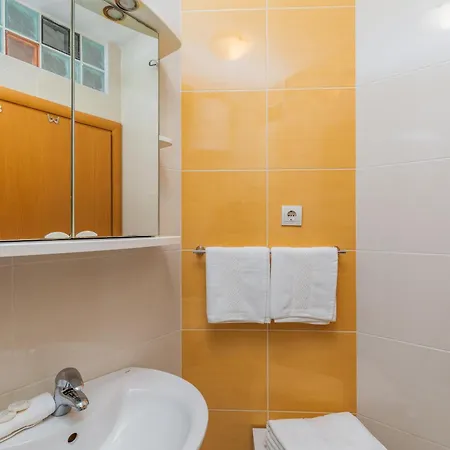 With Parking Space - 22017 Apartman *