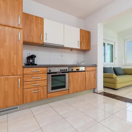 With Parking Space - 22017 Apartman